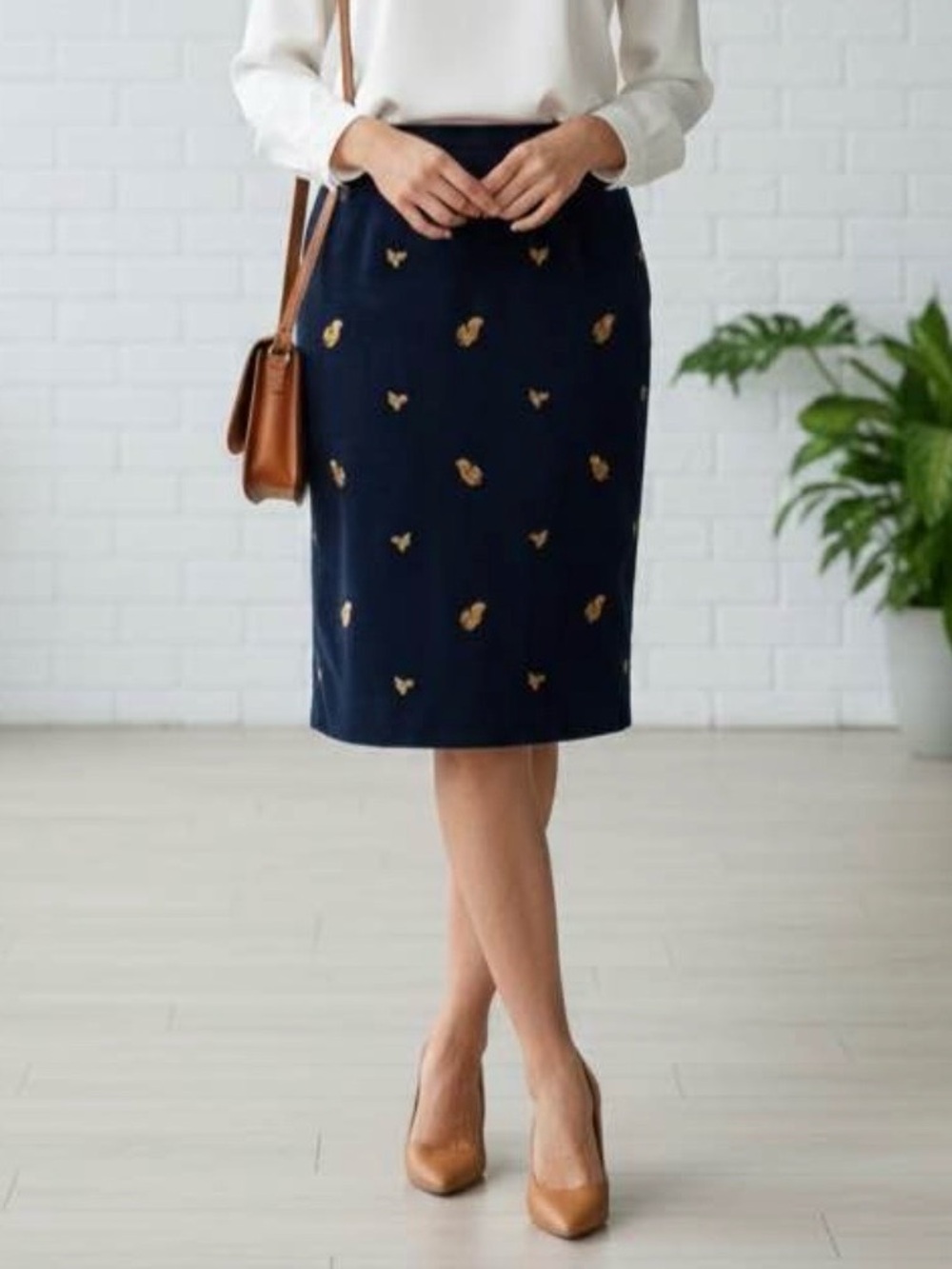 Vintage Brooks Brothers Corduroy
Skirt, 4 Knee Length Squirrels
& Acorns